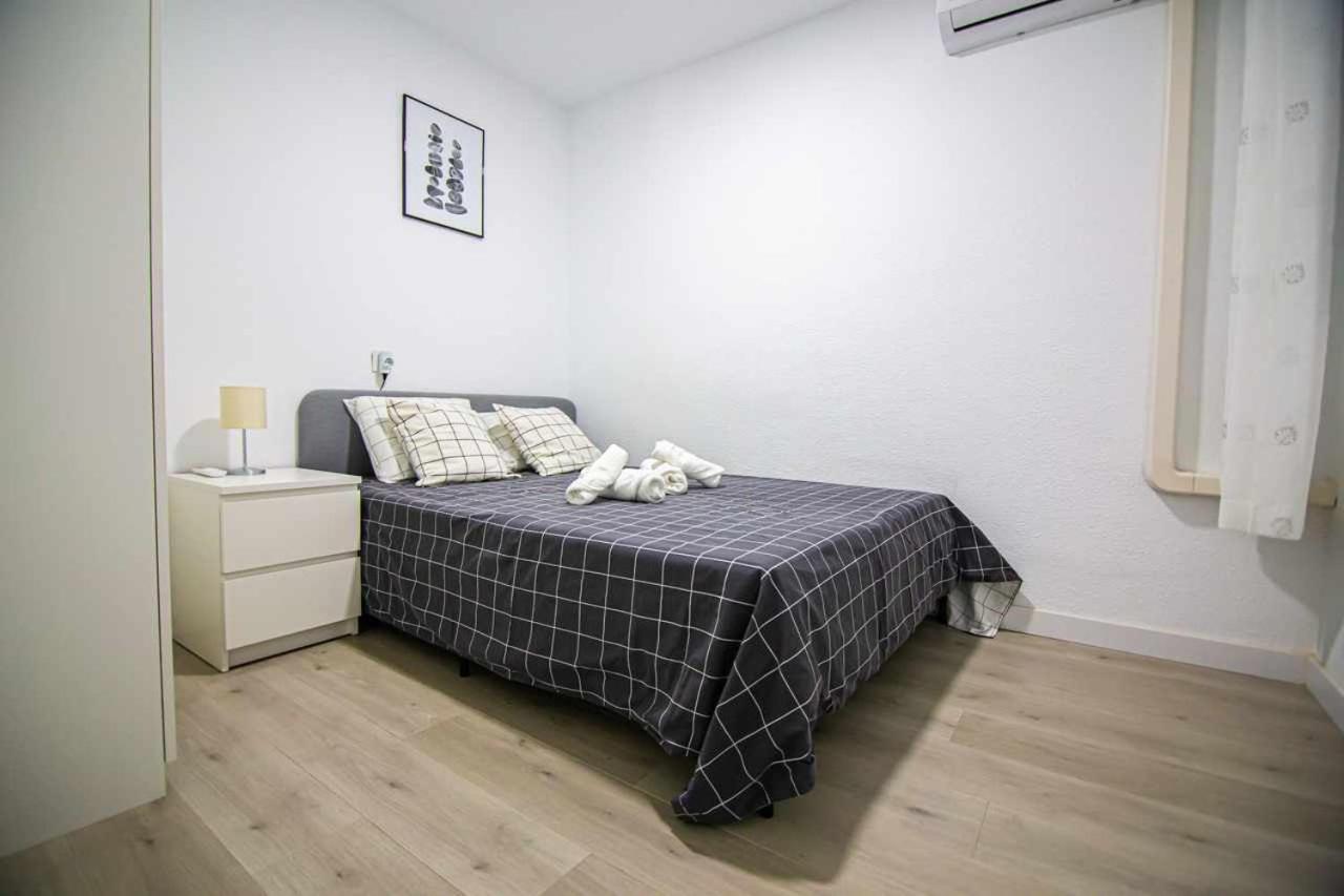 Apartamento Heroes De Sostoa Malaga Exterior photo