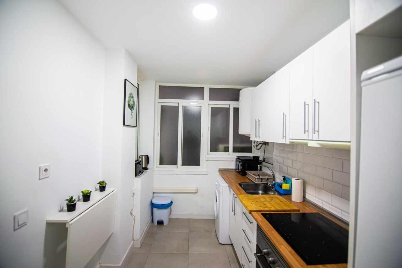 Apartamento Heroes De Sostoa Malaga Exterior photo