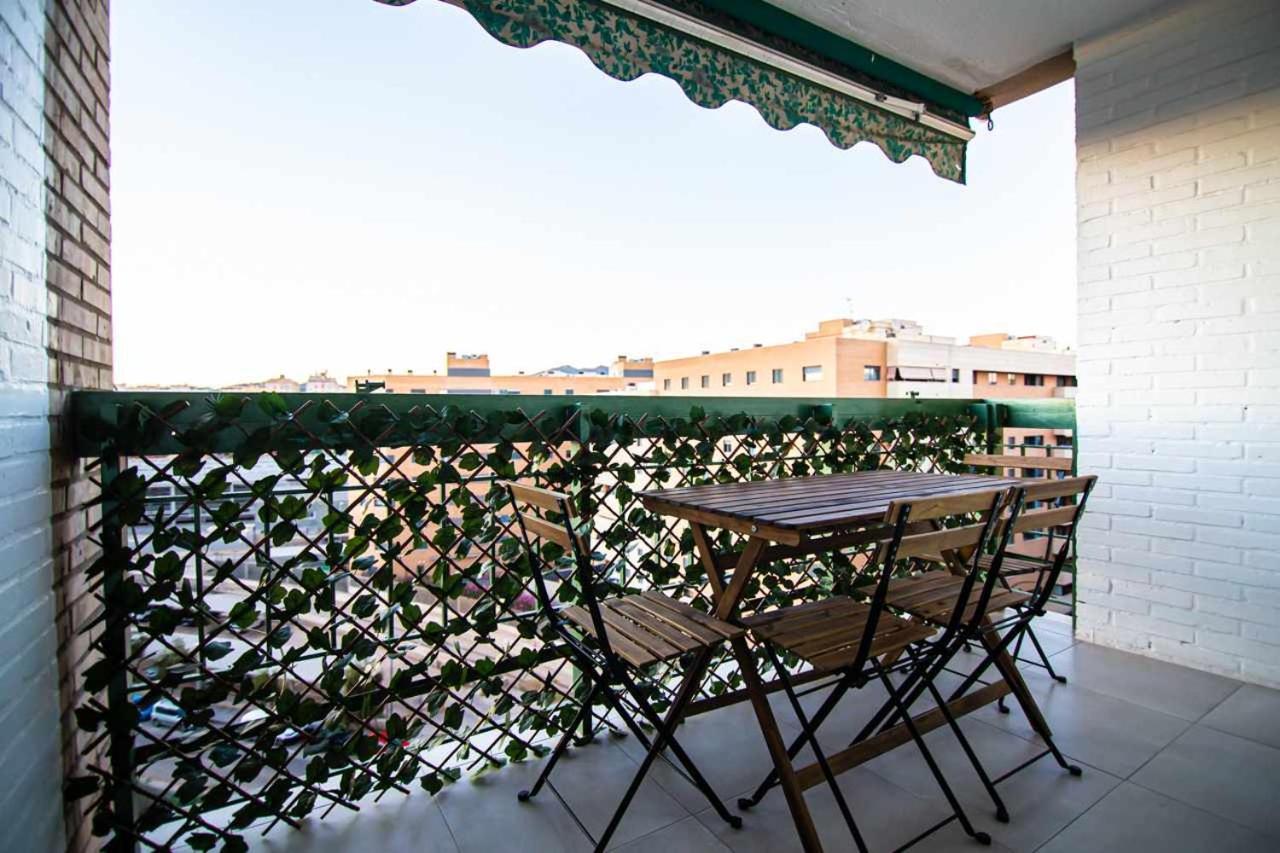 Apartamento Heroes De Sostoa Malaga Exterior photo